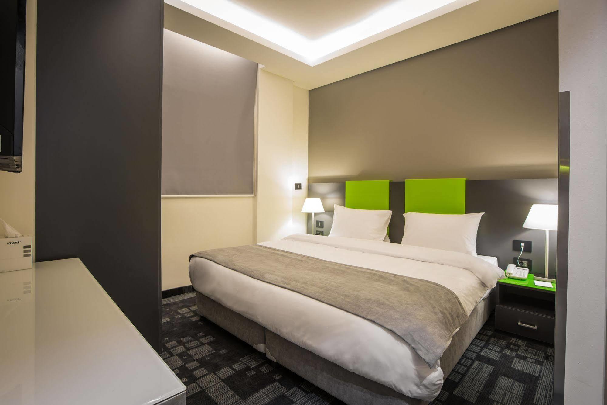Studio 44 Бейрут Экстерьер фото