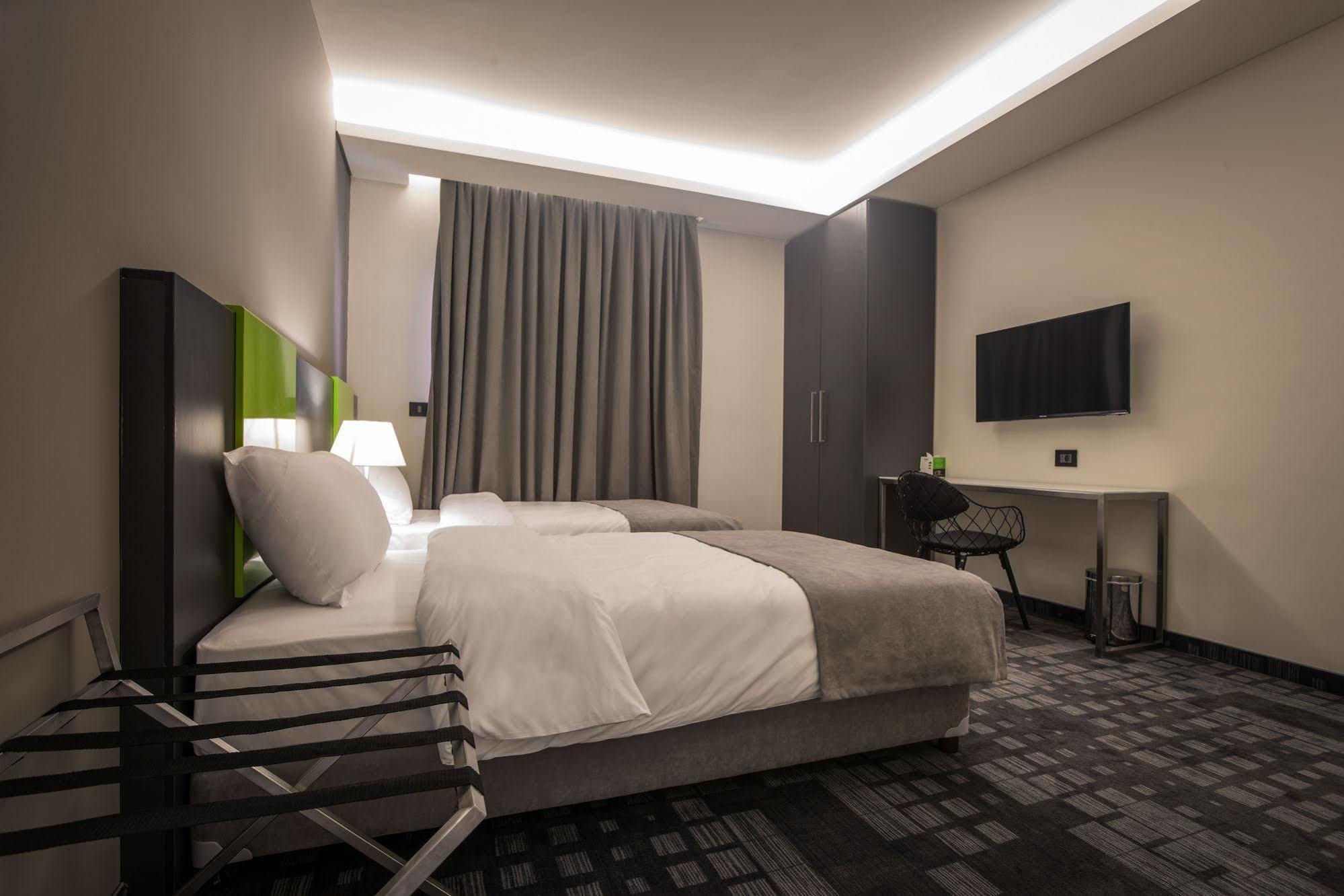 Studio 44 Бейрут Экстерьер фото